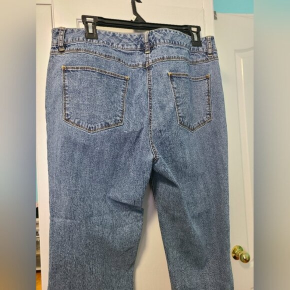 Ladies Villager Faded Distressed Jean Capri Cropped Cuffed Liz Claiborne Size 12 - Picture 9 of 9